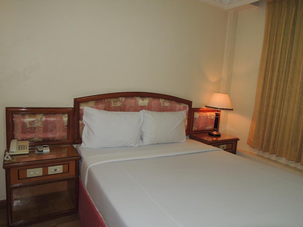 New York Hotel Phnom Penh Ngoại thất bức ảnh