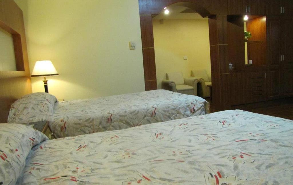 New York Hotel Phnom Penh Phòng bức ảnh