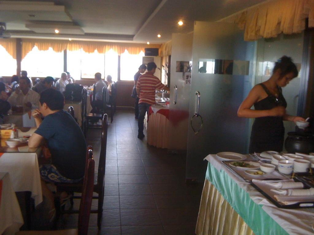 New York Hotel Phnom Penh Ngoại thất bức ảnh